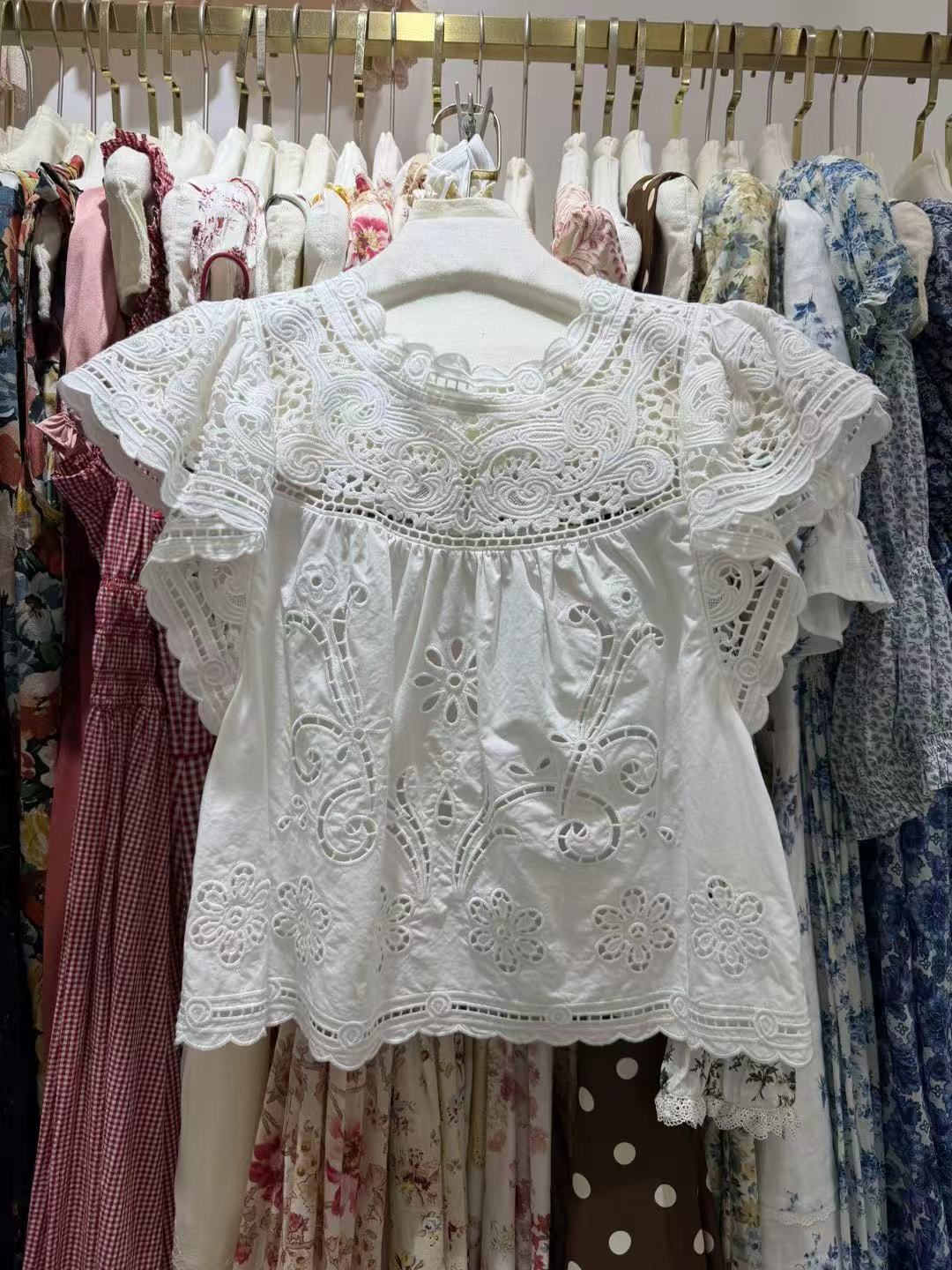 Embroidery On Shirt - เสื้อเชิ้ตผ้าฝ้ายผู้หญิง Hook Flower Hollow รุ่นซัมเมอร์ 2026