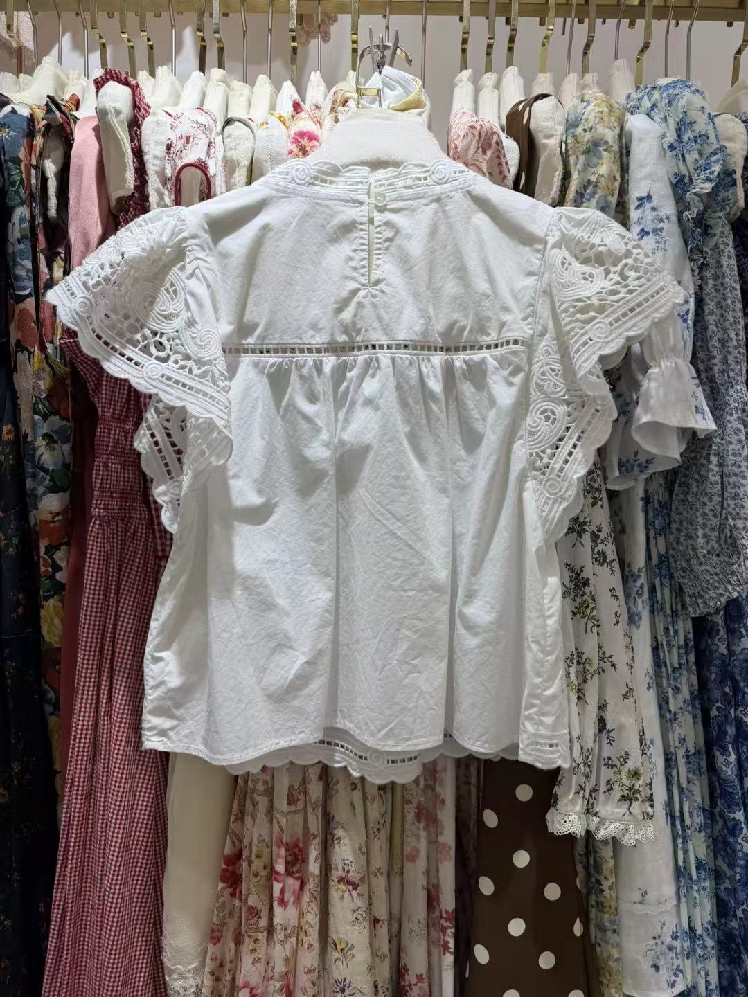 เสื้อเชิ้ตผ้าฝ้ายผู้หญิง Hook  - Embroidery On Shirt บทวิจารณ์และราคา