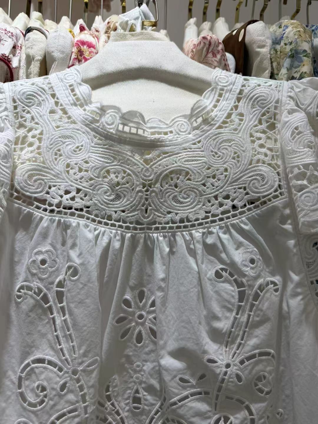 เสื้อเชิ้ตผ้าฝ้ายผู้หญิง Hook  - Embroidery On Shirt บทวิจารณ์และราคา